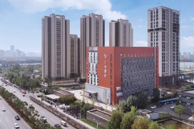Jinuo Hotel Hotels near HHAn Wuhan Polar Ocean Park