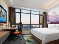 ハンプトンbyヒルトンホテル 長春高新 長春電子科技学院-教学楼周辺のホテル