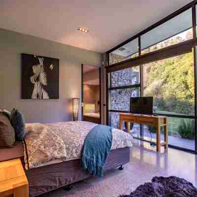 The Jewel of Akatarawa Rooms