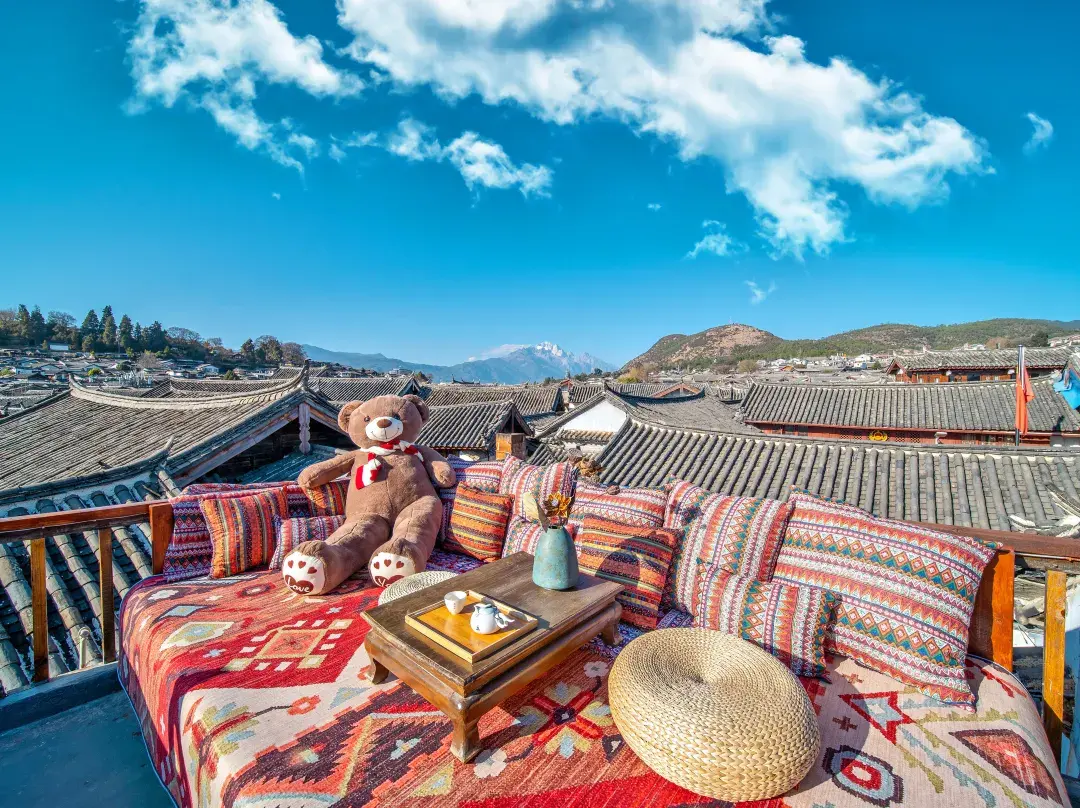 Lijiang Pure Sunshine · Panoramic View Of The Ancient City And Snow Mountain - Lijiang
