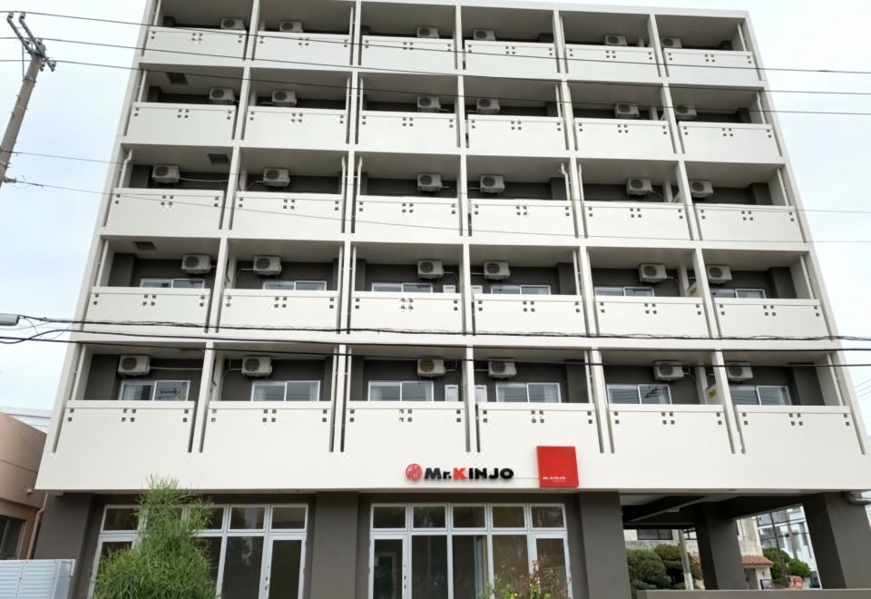 4. 미스터 .킨조 ..