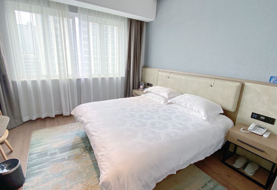 취저우 수오페이얼 호텔의 쾌적하고 잘 정돈된 로비