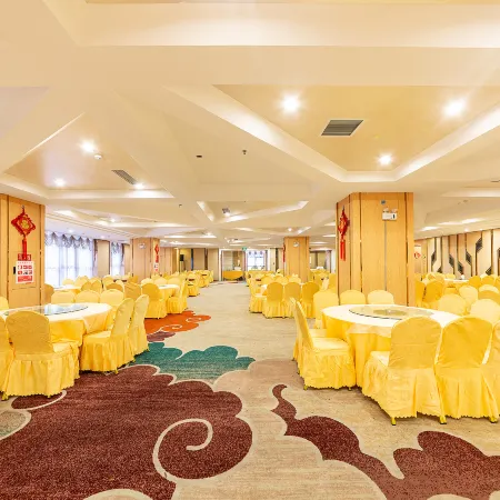 Diqiu Lvbaoshi Hotel