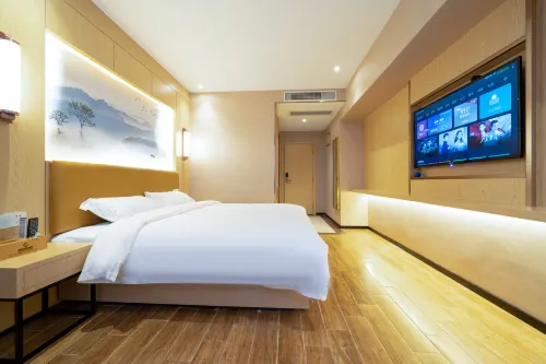 Mingxuan Business Hotel (Zhangzhou Ancient Town RT-Mart Store)