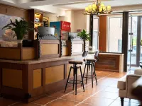 Yake Town Holiday Hotel (Dehui Branch) Hotels in Dehui