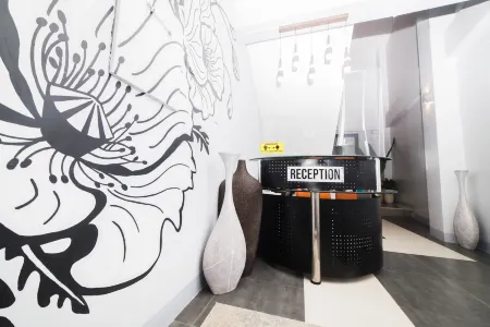 JSB Suites Отели рядом с достопримечательностью «Iglesia Ni Cristo»