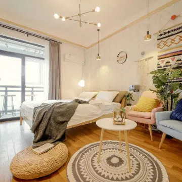 Yingyue Boutique Stay Movie Homestay (Wuhan University) Hotels near Wuhan University