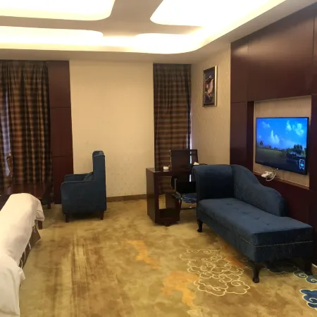 Jomans Heyue Hotel (Jiaxing Nanhu Tongji University Branch)