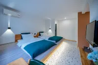 Lushan Huadian Biyuan Theme Hotel
