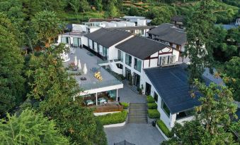 Wuyi Mountain Yiqu Xiangsi Alhu Resort Hotel - Housity