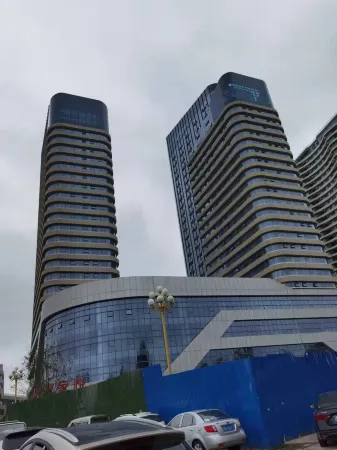 First sight intelligent film and television apartment (Linyi University Town Golf manor store) Отели рядом с достопримечательностью «Linyi University Foreign Language School»