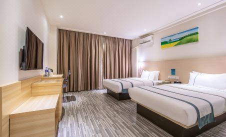 City Comfort Inn (Beihai Rt Mart High-speed Railway Station Store) - Housity