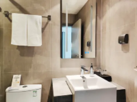 Homeinn Hotel (Jixi Jinlong Building Railway Station Wanda Plaza)