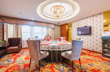 Huayu International Hotel (Hotan Old Night Market)