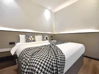 Man time E-sports Hotel