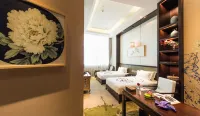 Yunlan Bay Shuanglian Hot Spring Resort