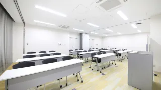 0204112000944uoeg3049 R 320 180 R5 D