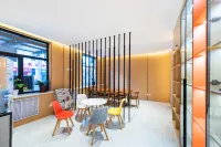 Kailian Wenni'er Hotel (Baoding Zhili Governor's Office Museum Xidajie Branch)