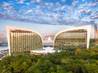 Howard Johnson CAEXPO Plaza Nanning Hotels near Nanning International Convention and Exhibition Center