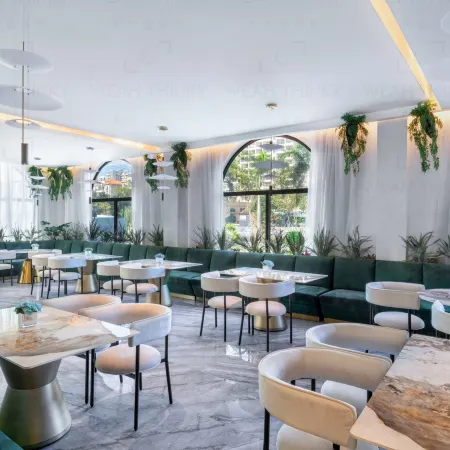 Beihai J Hotel (Beihai Silver Beach)