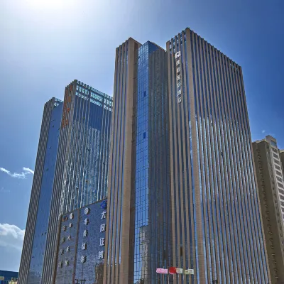 Da Tong Weidu International Hotel Отели рядом с достопримечательностью «Правительство Пинчэнь, Датун»
