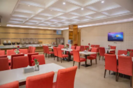 Super 8 Hotel Zepu Fatong Park