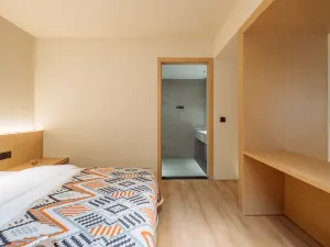 Floral Hotel  · Pan'an chujianshanshe hotel