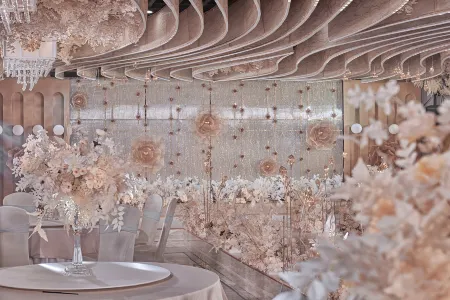 Central China Huayue Hotel