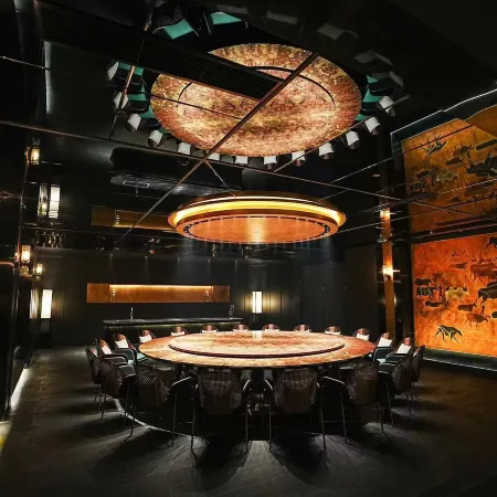 Junkun Hotel(Chengdu Chunxi Road Taikoo Li Store)