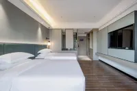 Qinzhou Yuehua Jiangyu Lake Hotel (Baishi Lake Park Wuyue Plaza)