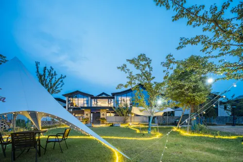 Floral Hotel·Baohua Temple Taoli spring breeze hotel