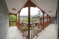 Ganbao Tibetan Village Jingji Chamayi Inn Homestay