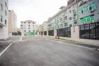 Pingyang Huating Hotel - parking