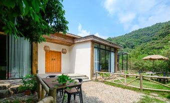 Huizhou Longmen Changbu Mountain Taoyuan Residence