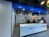 Ant Intelligent E-sports Hotel