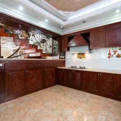 KN Holiday Villa Dining/Meeting Rooms