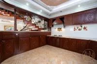 KN HOLIDAY VILLA Các khách sạn gần Trường Đại học Khoa học Xã hội và Nhân văn - ĐHQG TP.HCM