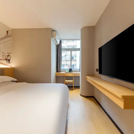 Jinhao Hotel (Longyandong Station) Отели в г. Лунянь