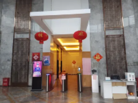 小奢惠庭·輕宿設計師民宿（上下杭店）