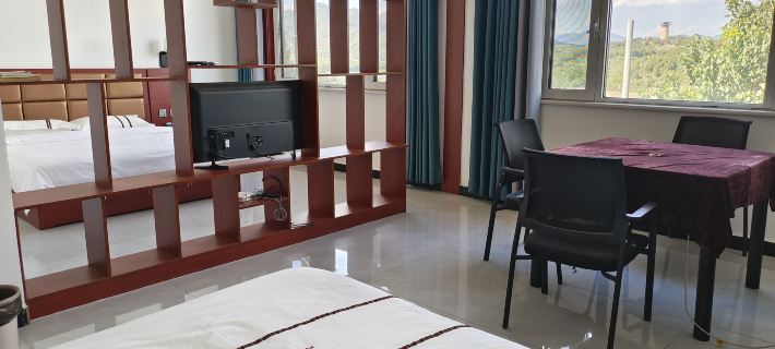 Xibaipo Dongyi Hotel Hotels in Pingshan County