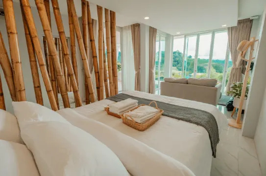 ห้องพร้อมอ่างอาบน้ำสปา(เตียงควีนไซส์)