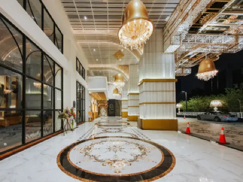 アルテ モント キアラ ラグジュアリー スイート by ステイ ハブ Mont Kiara Bayu周辺のホテル