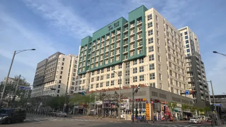 The Time Hotel Incheon Airport Отели рядом с достопримечательностью «Incheon Coastal Passenger Terminal»