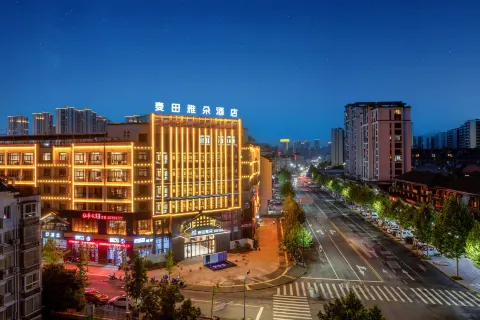 Xianju Maitan Yaduo Hotel (Wuyue Plaza Civic Sports Park)