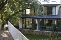 YuqiuVilla Hotels near Huangyangjian Sceneic Area