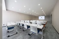 喬治莫蘭迪飯店（威海火炬八街國際海水浴場店）