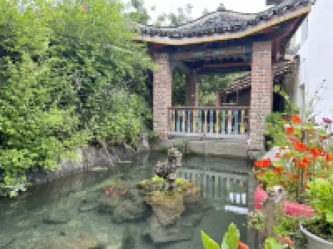 寶興鴻山鼎大飯店
