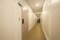 ZAZA Hotel - 3 estrellas