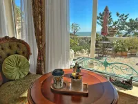 Manju Gallery Hotel and Boutique (Qingdao, Laoshan) Hotels in Qingdao
