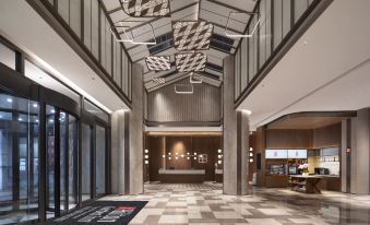 2. Hilton G..